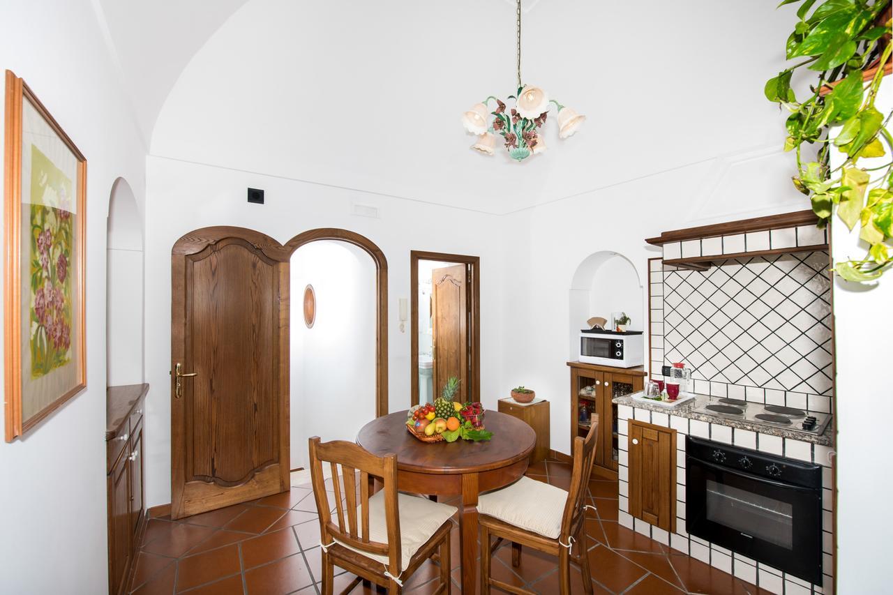 Casa Chiesa Nuova Leilighet Positano Eksteriør bilde